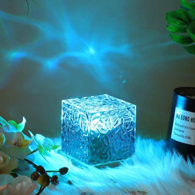 Northern Lights Cube Lamp